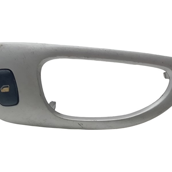 Moldura Botao Vidro Traseiro Esquerdo Peugeot 307 2005 2011