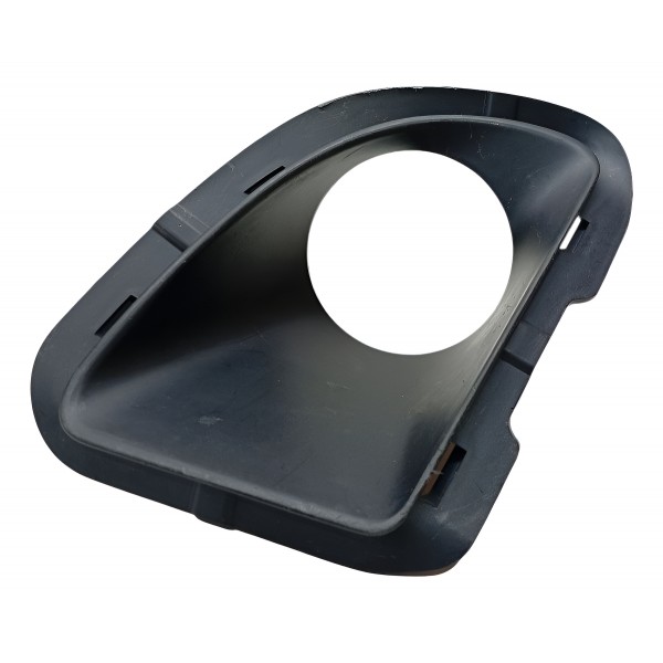 Moldura Grade Milha Punto Direita  2008 2009 2010 2011 2012