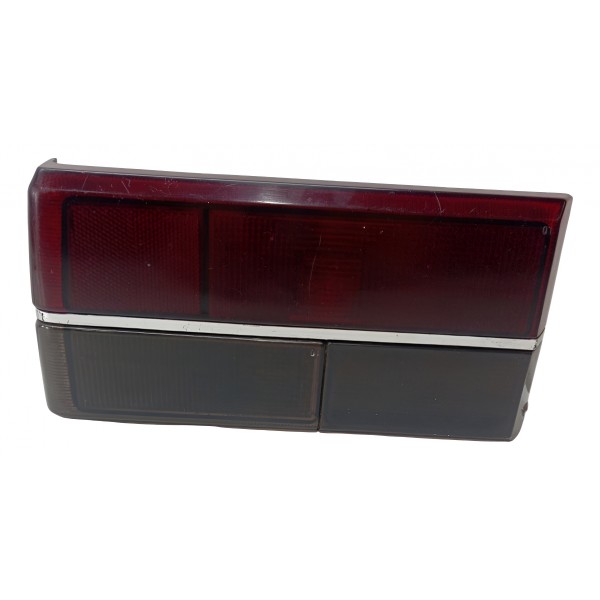 Lanterna Traseira Direita Bicolor Fumê Volks Gol 1980 1986