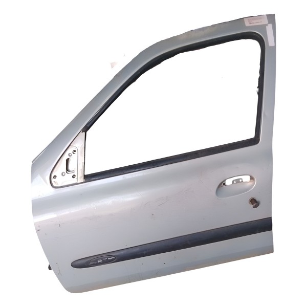 Porta Dianteira Esquerda Renault Clio 2000 2012 (detalhe)