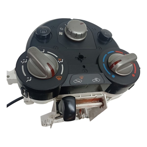 Comando Ar Condicionado Nissan Versa 2016 2017 2018 2020