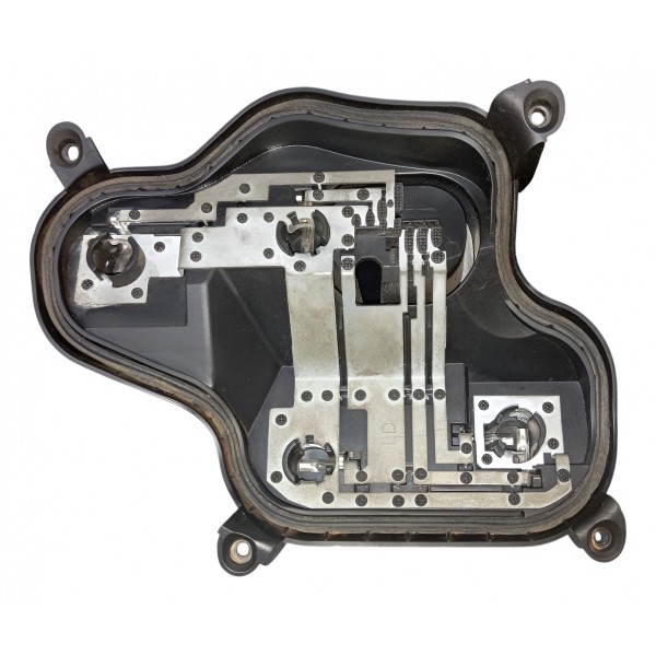 Circuito Soquete Lanterna Traseira Direita Gm Agile 2009/16