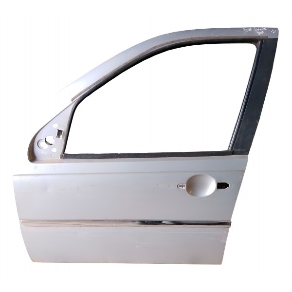 Porta Dianteira Esquerda Fiat Palio Siena 2009 2012(detalhe)