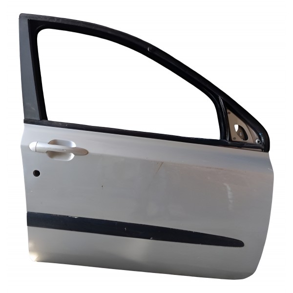 Porta Dianteira Direita Fiat Stilo 2007 2011 (detalhe)